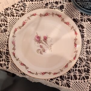 Elegant Floral Spanish Rose Moss Salad Plate W/ Gold Trim Lot Of 8 Salad Plates